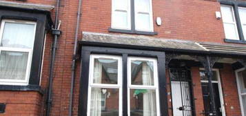 7 bedroom terraced house