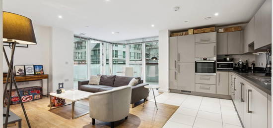 Flat for sale in Platinum Riverside, Bessemer Place SE10