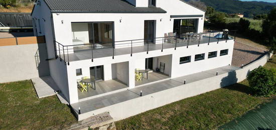 Villa contemporaine rive sud Ajaccio vue mer