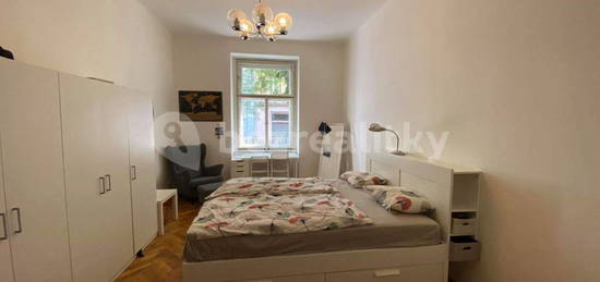 Pronájem bytu 3+1 75 m², Lužická, Praha