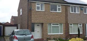 3 bedroom semi-detached house for sale