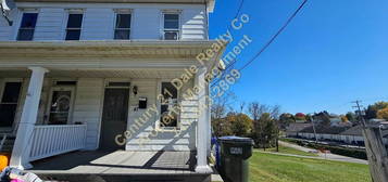 47 N Main St, Jacobus, PA 17407