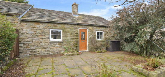 2 bedroom cottage for sale