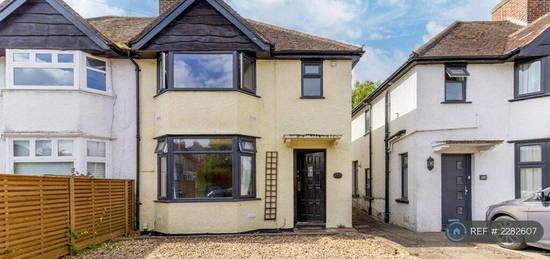 4 bedroom semi-detached house