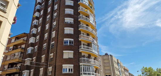 Piso en avenida El Castillo en Zona Alta, Ponferrada