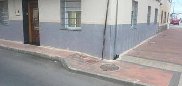 Piso en venta en  calle