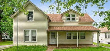 9765 Diamond Dr, Saint Louis, MO 63137