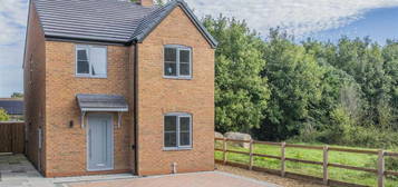 4 bedroom detached house