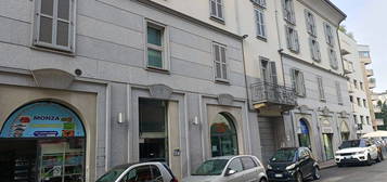 Bilocale in affitto in via Camillo Benso Cavour, 5