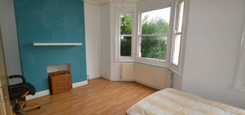 Semi-detached house to rent in Holly Park Road, Hanwell W7