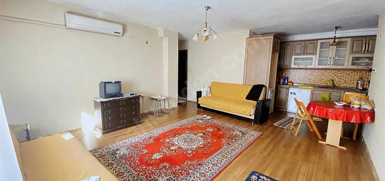 ÜRKMEZ MERKEZDE DENİZE 250mt SATILIK 2+1 DAİRE