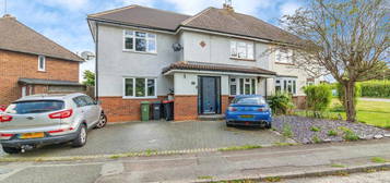 5 bedroom semi-detached house for sale