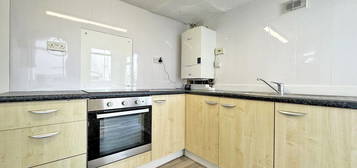 End terrace house to rent in Lynton Street, Brighton, East Sussex BN2