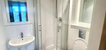 2 bed flat to rent