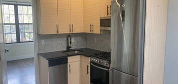 5436 Arnold Ave APT 2L, Maspeth, NY 11378