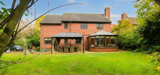 4 bed detached house for sale