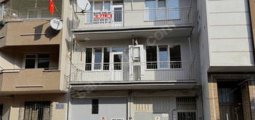 GEMLİK'TE MERKEZE YAKIN KİRALIK DAİRE