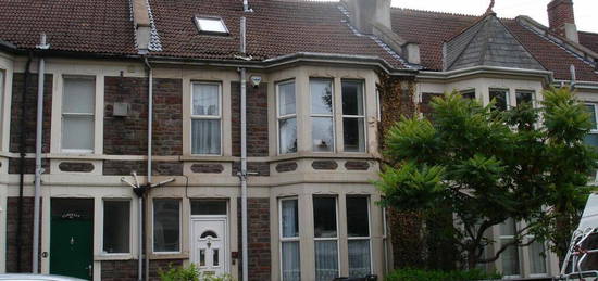 6 bedroom terraced house