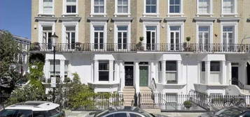 Flat to rent in Lamont Road, London SW10