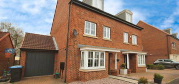 4 bedroom semi-detached house