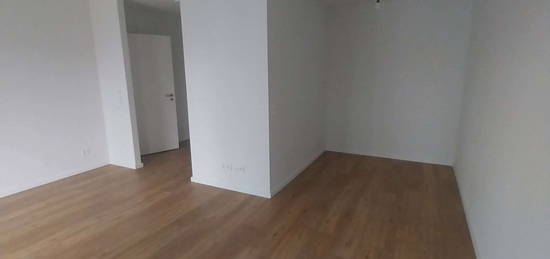 Ruhig und doch in Stadtnähe (20min bis zum Alexanderplatz) - 1 Zimmer Whg in Marzahn