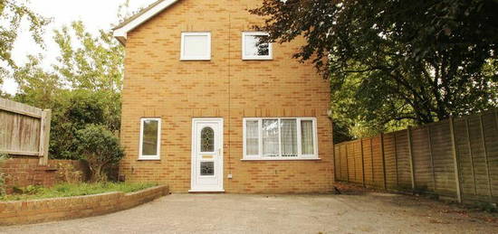 4 bedroom detached house