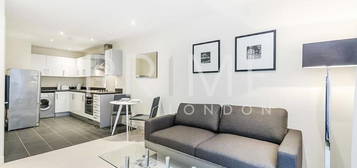 Flat for sale in Woods House, Grosvenor Waterside, Chelsea SW1W