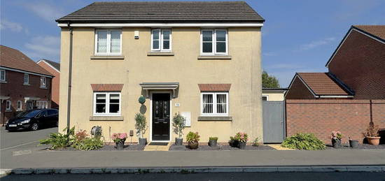 3 bed link detached house for sale