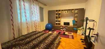 Apartament 4 camere-Tatarasi-etaj 1