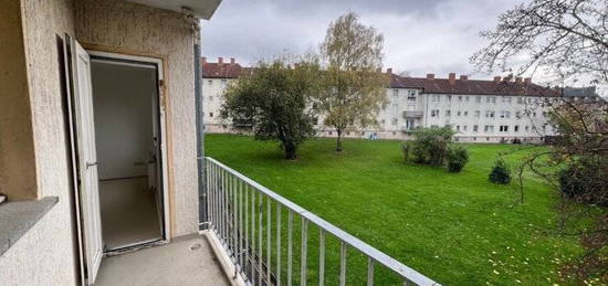 Gemütliche, helle, Wohnung mit Balkon und Tageslichtbad