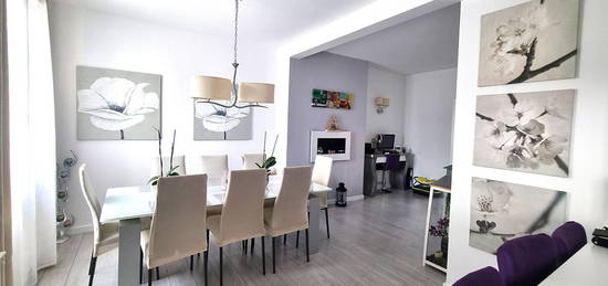 Maison  à vendre, 7 pièces, 4 chambres, 150 m²