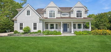 71 Birchwood Ln, Bridgehampton, NY 11932