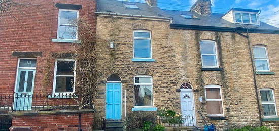 3 bed terraced house to rent