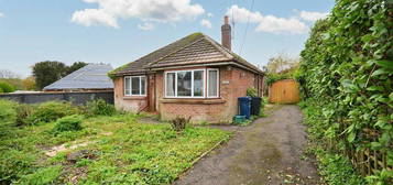 2 bedroom detached bungalow for sale