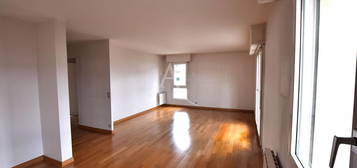 Appartement  à vendre, 4 pièces, 2 chambres, 75 m²