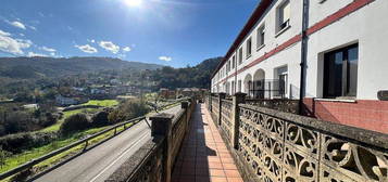 Casa en Parroquias de Oviedo, Oviedo