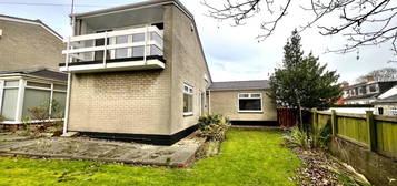 3 bedroom link detached house for sale