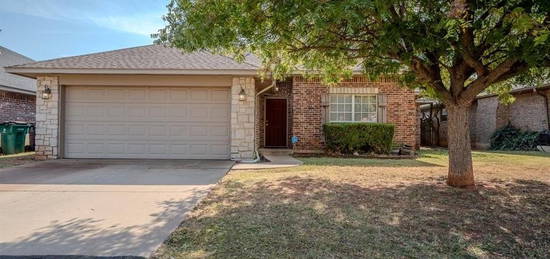 4924 NW 163rd St, Edmond, OK 73013