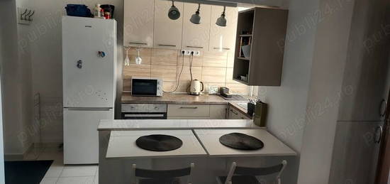 Închiriez apartament 2 camere