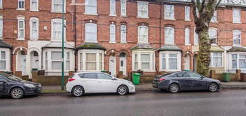 5 bedroom terraced house to rent