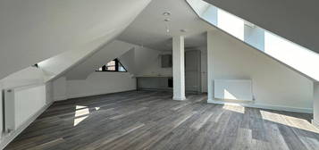 Duplex for sale in Safa House, Arklow Road, New Cross SE14