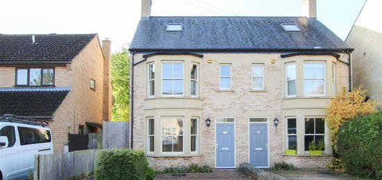 4 bedroom semi-detached house