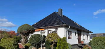 *** Wohnen auch auf einer Ebene *** Top Gepflegter Bungalow mit Vollkeller für die ganze Familie ***