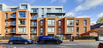 Flat for sale in Macaulay Road, London SW4