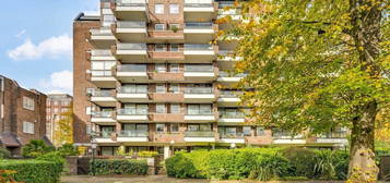 3 bed flat for sale