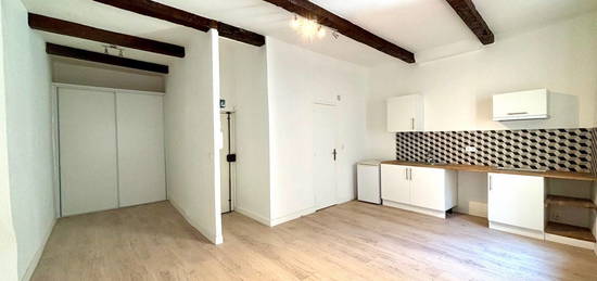 Studio  à louer, 1 pièce, 31 m², Étage 2/4