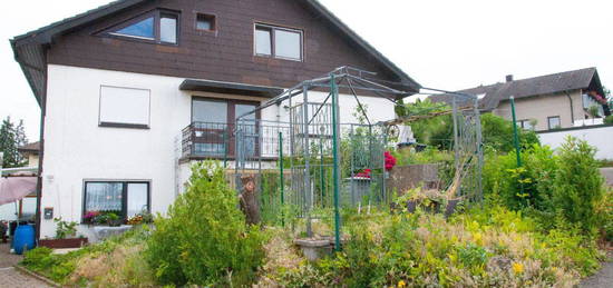 Lichtdurchflutete 3-Zimmer-DGW mit Balkon, Terrasse und Garage