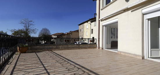 2 maisons de village  avec terrasse