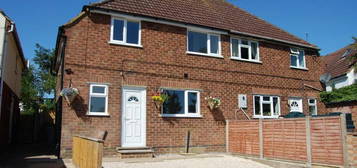 3 bedroom semi-detached house