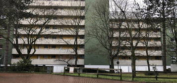 2 ZKB Wohnung mit Balkon in Hannover-Mühlenberg - für 1 Person im Satz vom Jobcenter ( H-OR37b-47 )